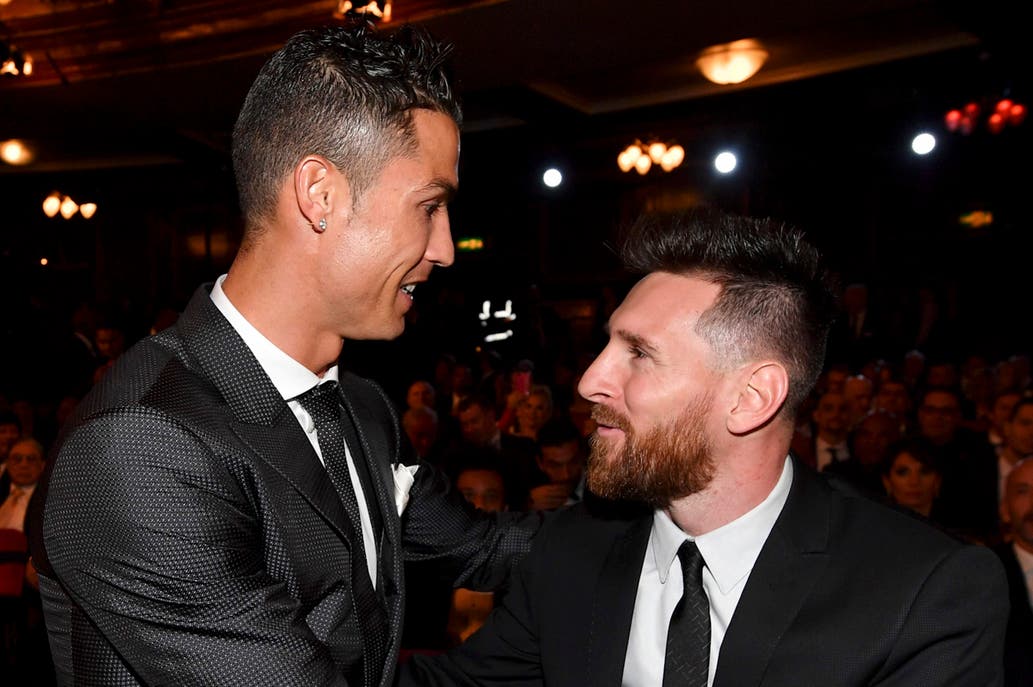 Cristiano Ronaldo và Messi ai giỏi hơn - Bạn đã từng mơ ước trở thành một cầu thủ bóng đá hàng đầu thế giới? Nếu đúng vậy, hãy xem ảnh đẹp về Cristiano Ronaldo và Messi để cảm nhận sự giỏi hay của họ và thấy được những gì mình cần làm để trở thành một cầu thủ tài năng.