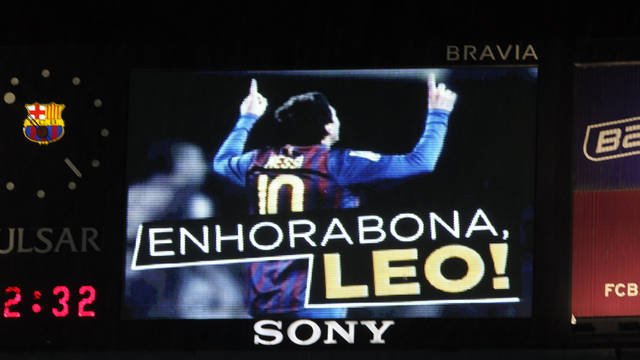 Messi đi vào lịch sử của Barça